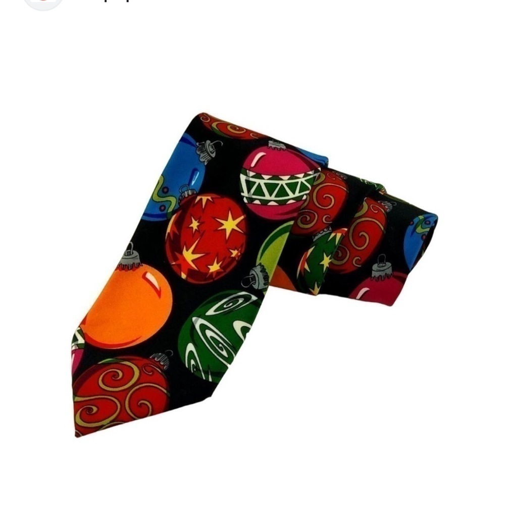 Handmade men’s holiday tie with pins